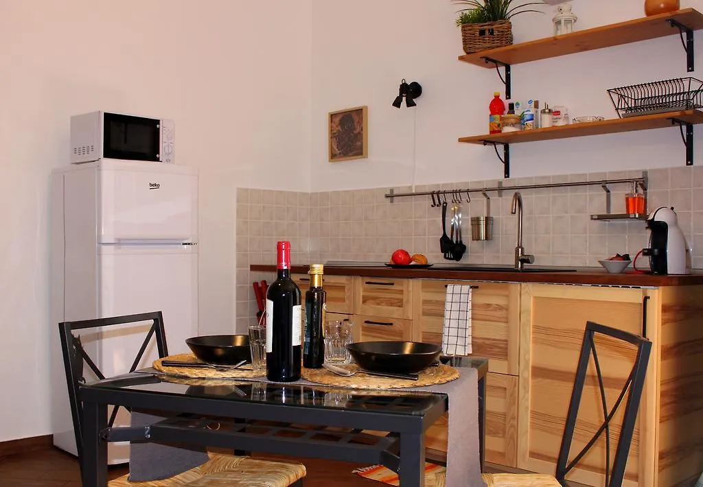 Pirtuso Del Porto Apartment Palermo Italy